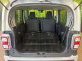 普段のお買い物や通勤、送迎等に十分な荷室スペースを確保しております。セカンドシートを倒すと、大きな荷物の積載も可能です♪
