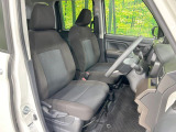 運転席シート廻りは使用感も少なく、良好な状態となっています。丁寧に使われていたことがよくわかりますね。