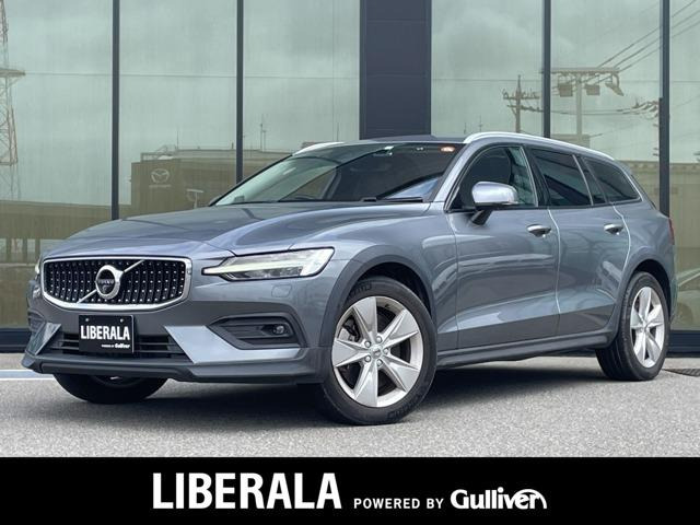 V60クロスカントリー B5 AWD 4WD 本革シート