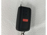 キーを取り出さずにドアを施錠&解錠。クルマの始動も可能です。