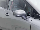 【ウインカー付ドアミラー】視認性が上がり、車・バイク事故防止にもつながります。