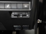 各操作スイッチなどもハンドルから手を放すことなく操作可能で安全運転に支援いたします!