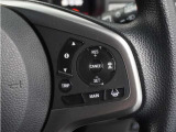 ◆アダプティブクルーズコントロール◆予め設定した車速内でクルマが自動的に加減速。前走車との適切な車間距離を維持しながら追従走行します。【LKAS】車線維持支援システムでステアリング操作を支援。