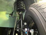 お車を安心してお乗りいただく為には、足回りの定期点検が欠かせません。サービスサポート(有償保証)では無料点検もご提供しており、安心のカーライフをお過ごしいただけるサポート体制が整っています。