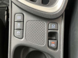 電動パーキングブレーキ・ブレーキホールドを装備してます。ホールド機能は信号待ちが多い一般道で疲労軽減になり、大好評です!
