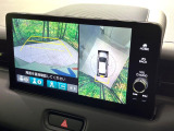 【マルチビューカメラシステム】専用のカメラにより、上から見下ろしたような視点で360度クルマの周囲を確認することができます☆死角部分も確認しやすく、狭い場所での切り返しや駐車もスムーズに行えます。