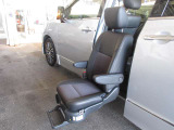 スライドアップシート乗車時の状態です。