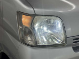 LEDヘッドライトです。デザイン性がよくとても明るいので、夜間の走行や悪天候でも安心です。しかも長寿命!
