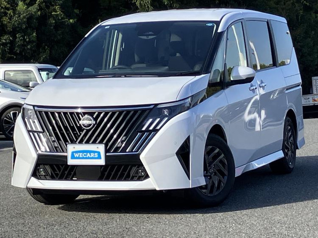 セレナ 1.4 e-POWER ハイウェイスターV