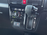 【 シフト 】スムーズなシフトチェンジで快適にお車を操縦していただけます!//