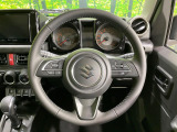 【純正革巻きステアリング】上質な革を使用することで、手にしっかり馴染みとても運転しやすいハンドルです♪