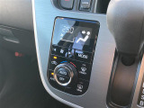 【 オートエアコン 】車内温度を感知して自動で温度調整をしてくれるのでいつでも快適です!