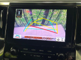 【バックカメラ】駐車時に後方がリアルタイム映像で確認できます。大型商業施設や立体駐車場での駐車時や、夜間のバック時に大活躍!運転スキルに関わらず、今や必須となった装備のひとつです!