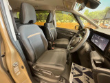 運転席シート廻りは使用感も少なく、良好な状態となっています。丁寧に使われていたことがよくわかりますね。