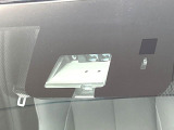 【三菱e-Assist】走行中に前方の車両等を認識し、衝突しそうな時は警報とブレーキで衝突回避と被害軽減をアシスト。より安全にドライブをお楽しみいただけます。