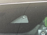 【i-ACTIVESENSE】走行中に前方の車両等を認識し、衝突しそうな時は警報とブレーキで衝突回避と被害軽減をアシスト。より安全にドライブをお楽しみいただけます。