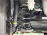 お車を安心してお乗りいただく為には、足回りの定期点検が欠かせません。サービスサポート(有償保証)では無料点検もご提供しており、安心のカーライフをお過ごしいただけるサポート体制が整っています。
