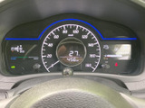 速度や各種表示がまとまっており、運転中に必要な情報を確認しやすいレイアウトです。表示が見渡しやすく、走行状況や車両の状態を把握しながら運転できる、実用性に配慮された装備です。