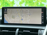 道路や周辺施設が地図上に表示され、現在地を確認しながら目的地までの道順を把握できます。画面内の表示も見分けやすく、初めて訪れる場所への移動にも活用いただけます。