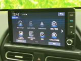 画面からナビやオーディオ、各種設定へアクセスでき、Apple CarPlayやAndroid Autoの表示も確認できます。目的に合わせて選びやすく、日々の移動を便利にサポートします。