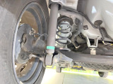 お車を安心してお乗りいただく為には、足回りの定期点検が欠かせません。サービスサポート(有償保証)では無料点検もご提供しており、安心のカーライフをお過ごしいただけるサポート体制が整っています。