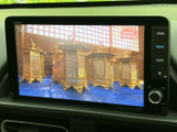 画面でテレビ番組を楽しめる装備です。停車中の休憩時間などに映像を視聴でき、画面も見やすい配置。お出かけ先でひと息つく際にも活用いただけます。