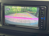 【バックカメラ】駐車時に後方がリアルタイム映像で確認できます。大型商業施設や立体駐車場での駐車時や、夜間のバック時に大活躍!運転スキルに関わらず、今や必須となった装備のひとつです!