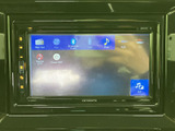 FM・AMやBluetooth、USBなど、画面上で選べる音源が一覧で表示されています。利用したい項目を見比べやすく、普段お使いの音楽環境に合わせて選択できるのが便利です。