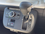 【 シフト 】スムーズなシフトチェンジで快適にお車を操縦していただけます!//