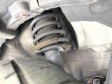 お車を安心してお乗りいただく為には、足回りの定期点検が欠かせません。サービスサポート(有償保証)では無料点検もご提供しており、安心のカーライフをお過ごしいただけるサポート体制が整っています。