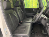 運転席シート廻りは使用感も少なく、良好な状態となっています。前オーナー様が丁寧に使っていたことがよくわかりますね。