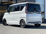店舗にて現車の確認もいただけますので、お電話で在庫のご確認の上是非ご来店くださいませ。