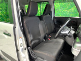 運転席シート廻りは使用感も少なく、良好な状態となっています。丁寧に使われていたことがよくわかりますね。