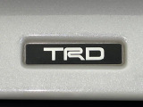 【TRDエアロ】人気のTRDエアロを装備!クルマの外観がよりスタイリッシュになり、街中で存在感あふれる1台に♪将来買い替える時にもリセールに影響しやすく、価値ある人気の装備です!