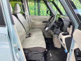 運転席シート廻りは使用感も少なく、良好な状態となっています。丁寧に使われていたことがよくわかりますね。