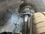 お車を安心してお乗りいただく為には、足回りの定期点検が欠かせません。サービスサポート(有償保証)では無料点検もご提供しており、安心のカーライフをお過ごしいただけるサポート体制が整っています。