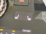 【シートヒーター】寒い日に重宝するシートヒーター!エアコンより早く温まってくれるので寒がりの人も安心ですね♪エアコンの温風は乾燥するから苦手、という方にもをおすすめです。