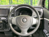 【純正革巻きステアリング】上質な革を使用することで、手にしっかり馴染みとても運転しやすいハンドルです♪