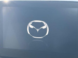 【メーカー純正ナビ】インテリアに溶け込むスタイリッシュな「専用設計」メーカーナビを装備♪視認性や操作性など基本性能にも優れ、より上質なカーライフをお楽しみいただけます。