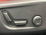 【パワーシート】スイッチ一つで簡単にシート位置の微調整が可能!電動だから力もいりません!自分に最適なシートポジションにセットして、快適なドライブをお楽しみください。