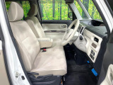 運転席シート廻りは使用感も少なく、良好な状態となっています。丁寧に使われていたことがよくわかりますね。