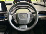 【純正革巻きステアリング】上質な革を使用することで、手にしっかり馴染みとても運転しやすいハンドルです♪