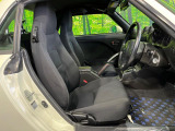 運転席シート廻りは使用感も少なく、良好な状態となっています。丁寧に使われていたことがよくわかりますね。