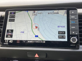 地図上で現在地や周辺の道路を確認でき、目的地までのルート把握をサポート。画面内の表示が見やすく、初めての場所への移動や日常のお出かけにも役立ちます。