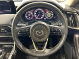 【純正革巻きステアリング】上質な革を使用することで、手にしっかり馴染みとても運転しやすいハンドルです♪