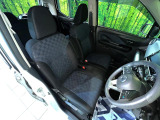運転席シート廻りは使用感も少なく、良好な状態となっています。丁寧に使われていたことがよくわかりますね。
