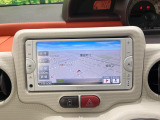 【メーカー純正ナビ】インテリアに溶け込むスタイリッシュな「専用設計」メーカーナビを装備♪視認性や操作性など基本性能にも優れ、より上質なカーライフをお楽しみいただけます。