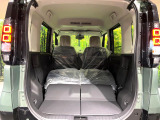 普段のお買い物や通勤、送迎等に十分な荷室スペースを確保しております。セカンドシートを倒すと、大きな荷物の積載も可能です♪