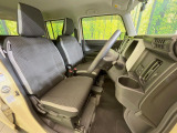 運転席シート廻りは使用感も少なく、良好な状態となっています。丁寧に使われていたことがよくわかりますね。