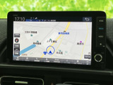 現在地を地図上で確認でき、画面下部には目的地検索などのメニューが並びます。案内を使いたい時も必要な項目を見つけやすく、外出先でのルート確認に役立つ装備です。
